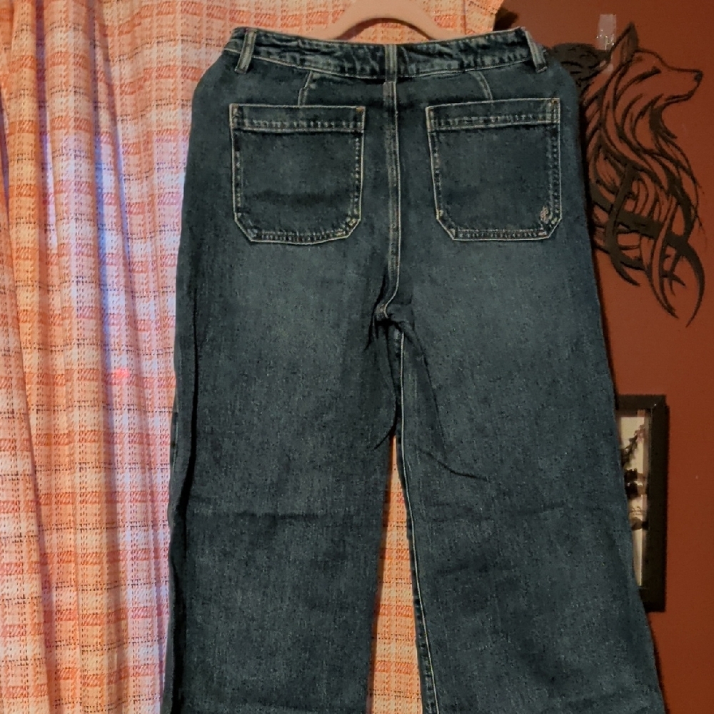 Silver Jeans Indigo Wide Leg Jeans with Front Patch Pockets